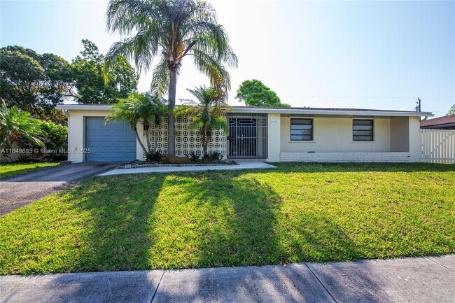Primary Photo - 16221 SW 102nd Ave