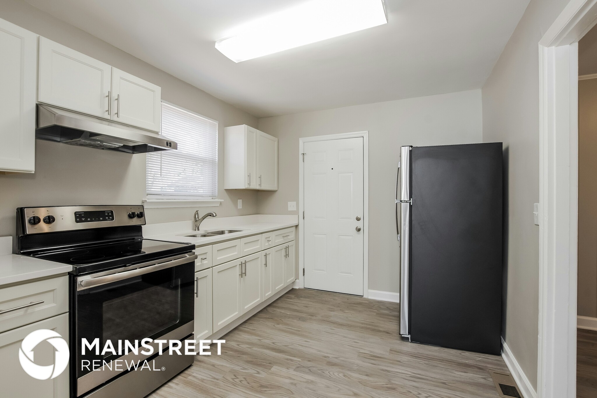 Building Photo - 1913 Finchley Dr