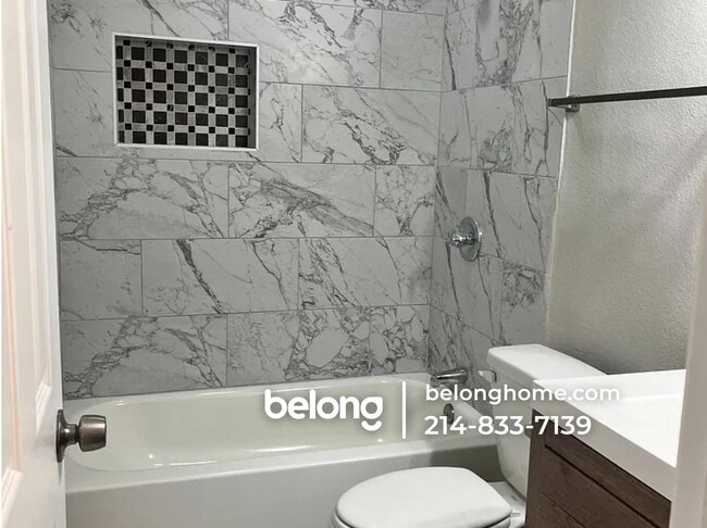 Building Photo - 5716 Hanson Dr