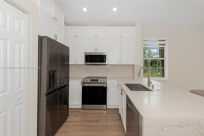 Building Photo - 18866 SW 28th Ct