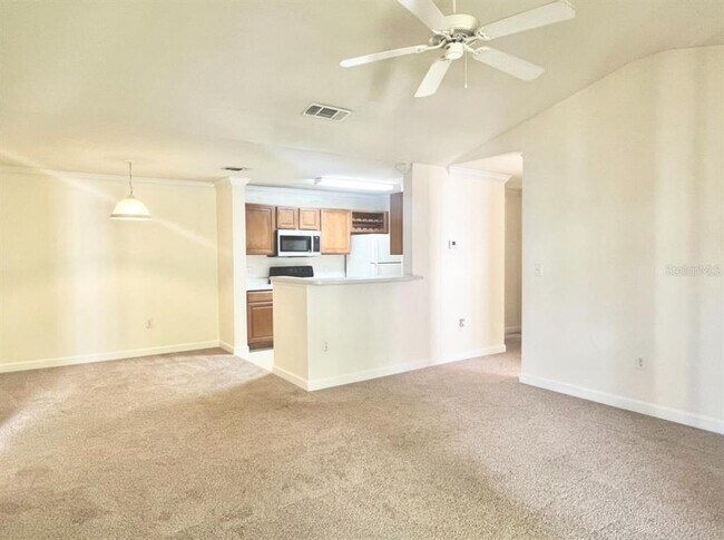 Building Photo - 18469 Bridle Club Dr