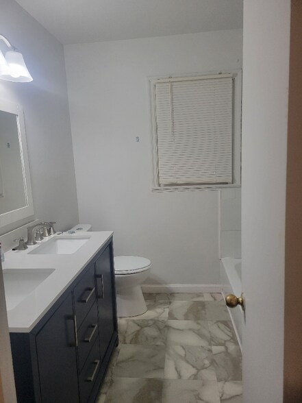 Building Photo - 1620 Old Wilson Rd