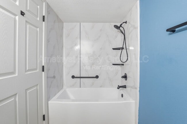 Building Photo - 6201 W Acoma Dr