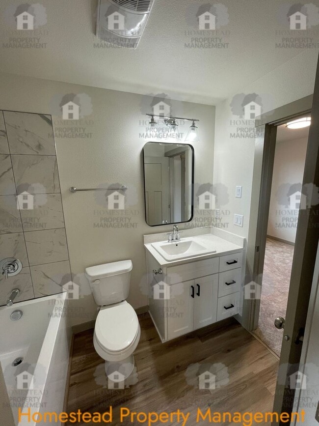 Building Photo - BEAUTIFUL HOME IN DALLAS!