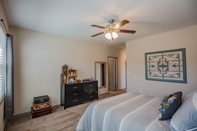 Building Photo - Spacious, Charming Home