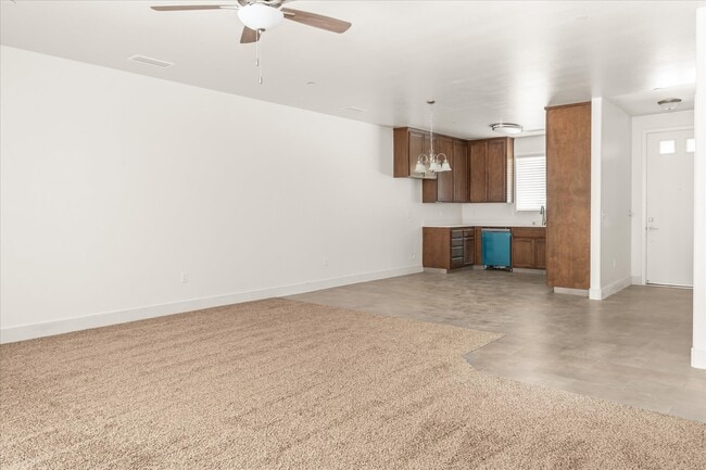 Building Photo - 40484 Bollinger Pl