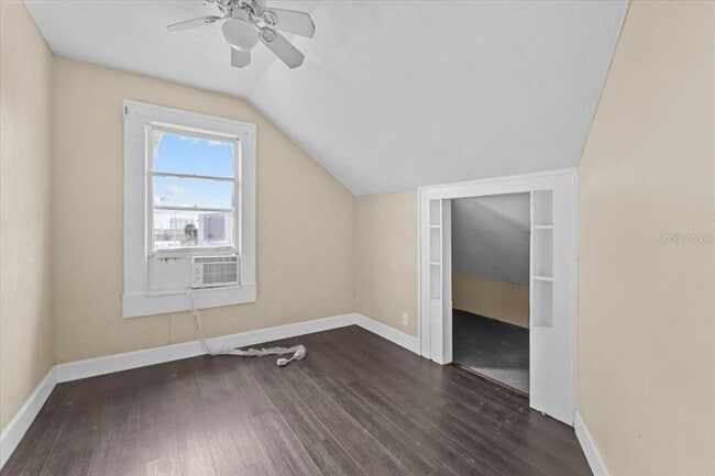 Building Photo - 1703 7th Ave N