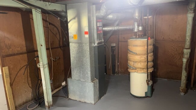 Building Photo - Delightful 2-bedroom, 1-bathroom single-fa...