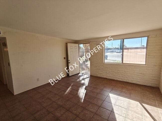 Building Photo - 3755 S Amos Pl