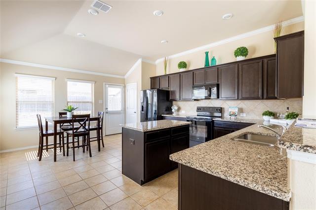 Building Photo - 14401 Chino Dr