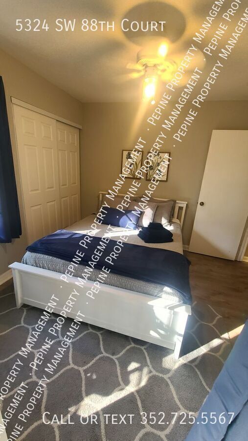 Building Photo - 5324 SW 88 Ct