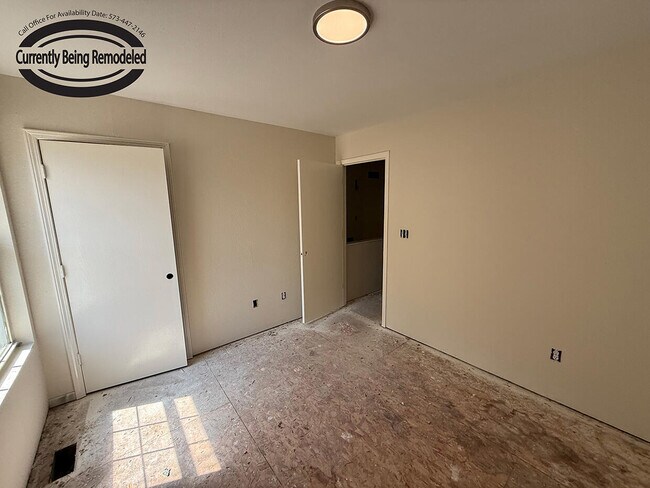 Building Photo - 1709 Hanover Blvd