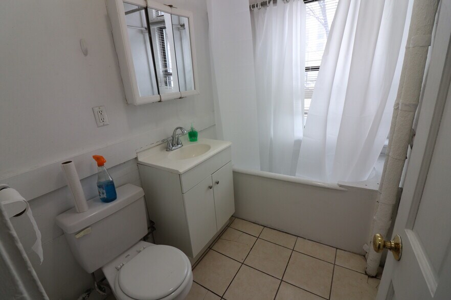 Building Photo - 409 Huntington Ave