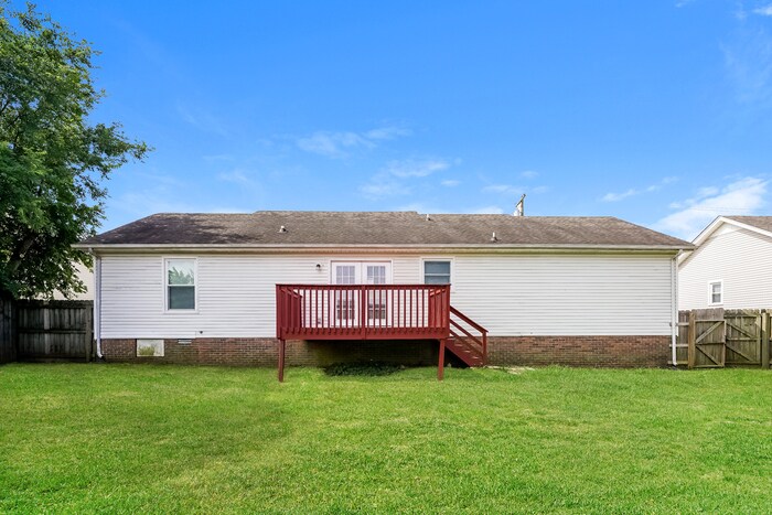 Building Photo - 1047 E Monica Dr