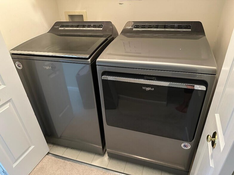 New Washer/Dryer - 1813 Kenwood Ave