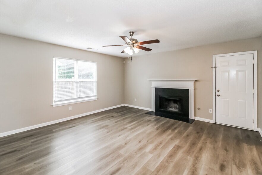 Building Photo - 2962 Knoll View Pl