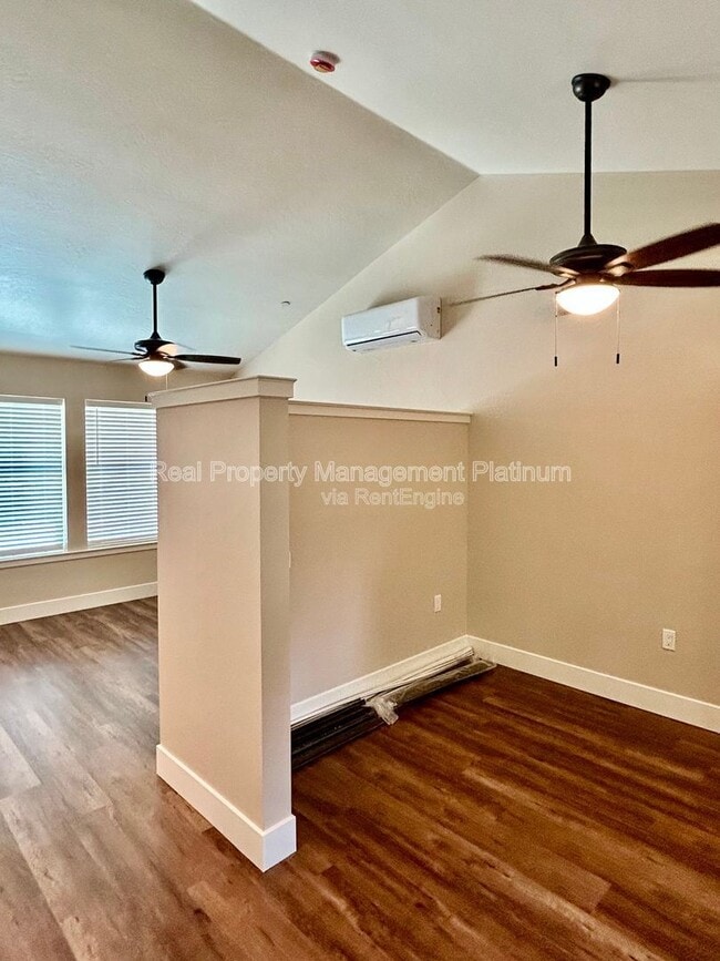 Building Photo - 1469 5th St