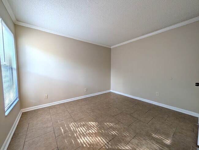 Building Photo - 8538 Pineverde Ln