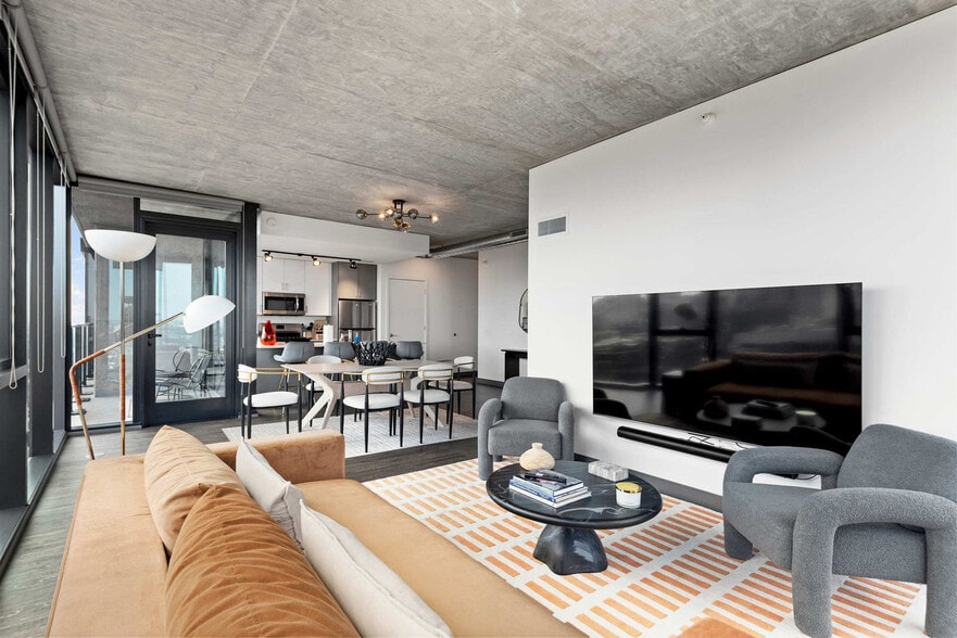 Primary Photo - 1314 W Randolph St