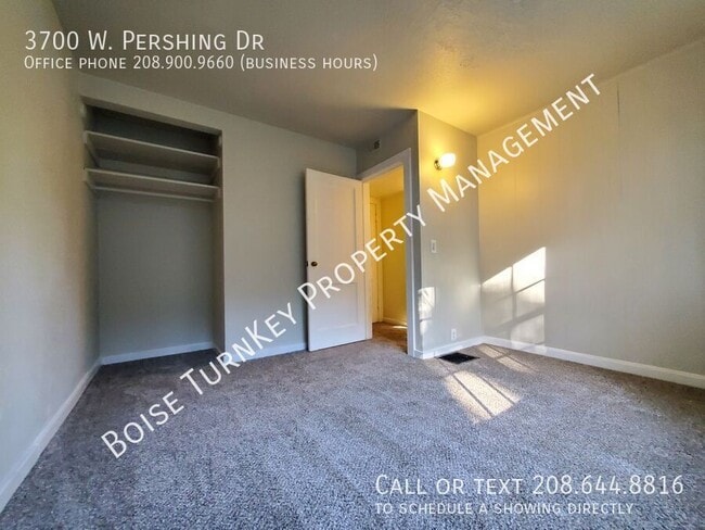Building Photo - 3700 Pershing Dr