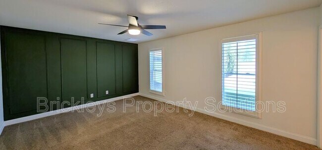 Building Photo - 2029 S Nina Cir