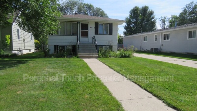 Building Photo - 1346 17th St S