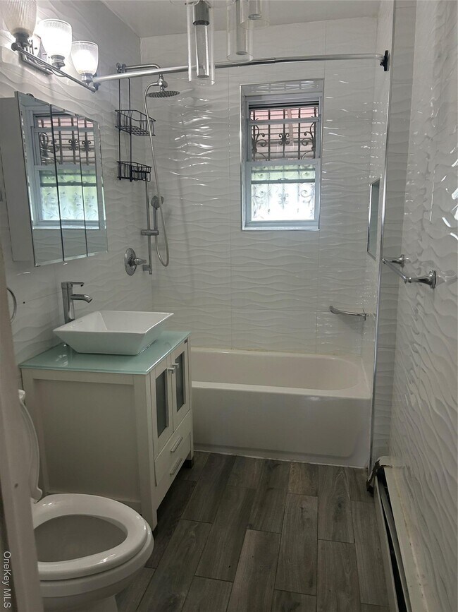 Building Photo - 1470 Needham Ave