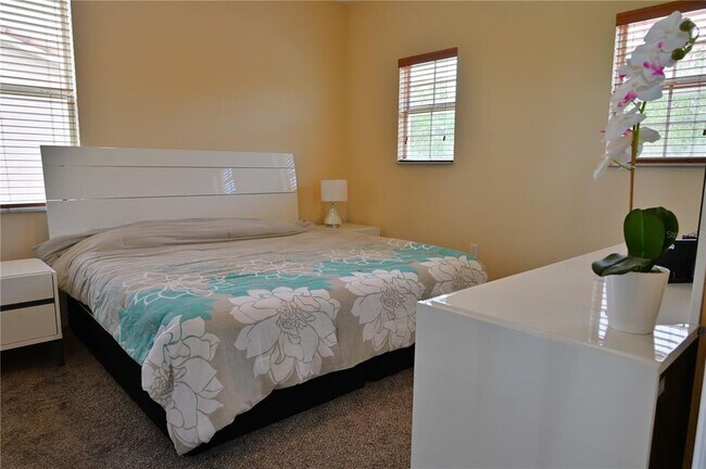 Building Photo - 3813 Golden Knot Dr