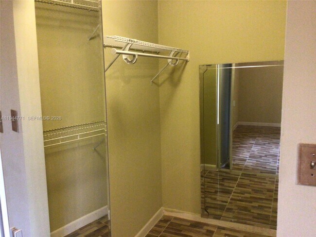 Building Photo - 4722 NW 82nd Ave