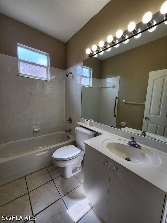 Building Photo - 11082 Lakeland Cir
