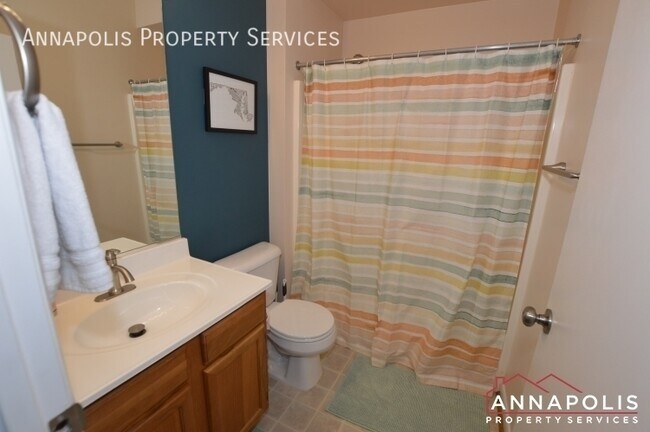 Building Photo - 60H Sandstone Court-