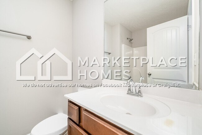 Building Photo - 4052 Saddlecreek Wy