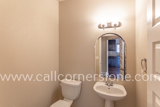 Building Photo - 1322 Antrim Loop