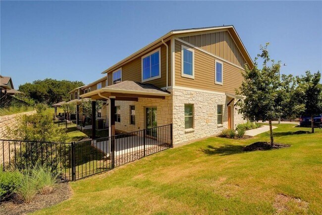 Building Photo - 516 E Slaughter Ln