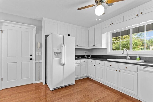 Building Photo - 4058 Haverford Ct