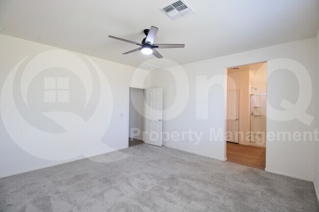 Building Photo - 17864 W Paraiso Dr