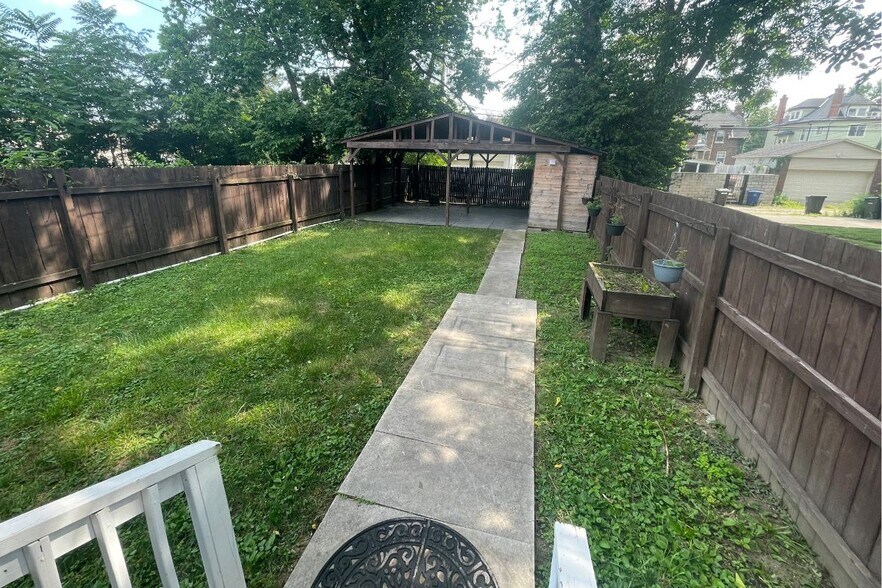 Spacious Fenced in Backyard - 1449 E Long St