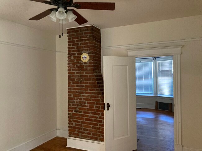 Building Photo - 1610 California St