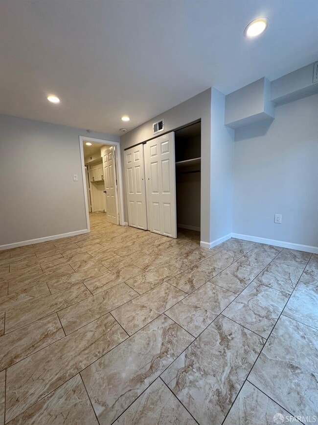 Building Photo - 444 Higate Dr