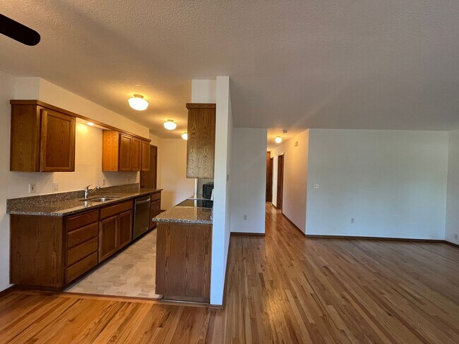 Building Photo - 3Bd/1Ba Home in Ardenwald-Johnson Creek Ne...