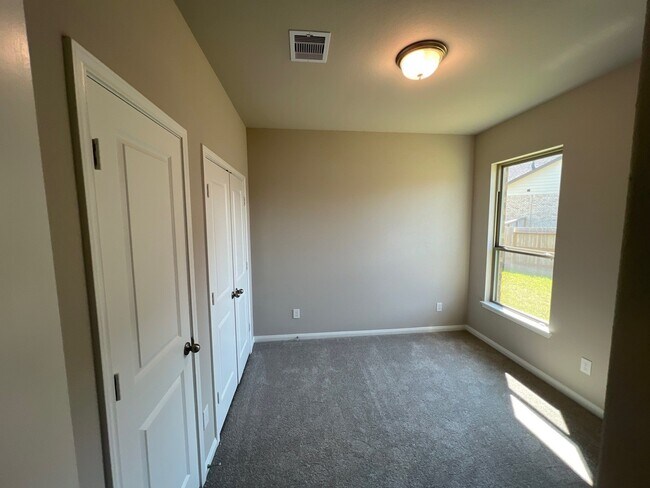 Building Photo - 17403 Aurora Hvn Dr