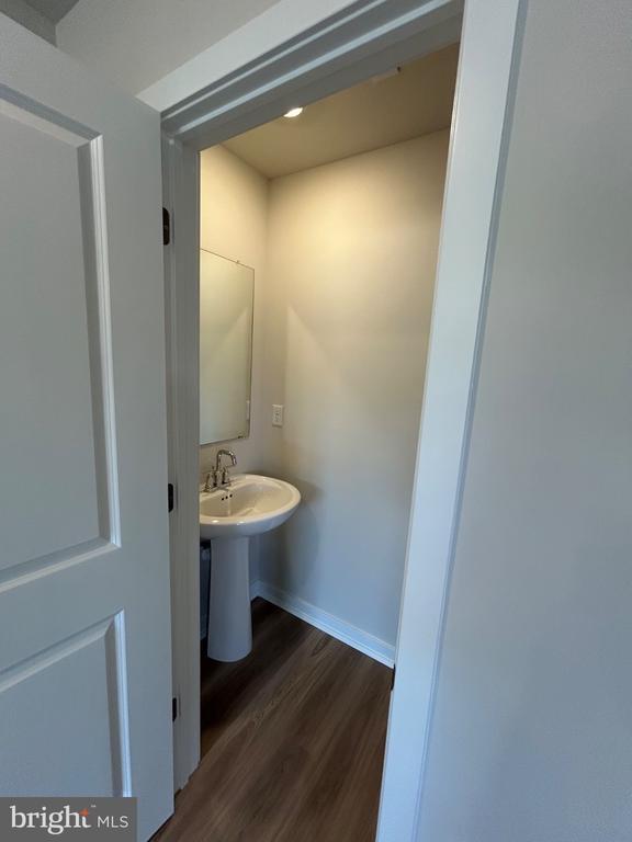 Building Photo - 28 Barnes Wy