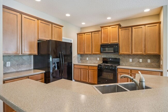 Building Photo - 4468 Blue Major Dr