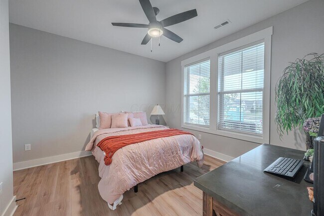 Building Photo - 8838 Eliot Dr