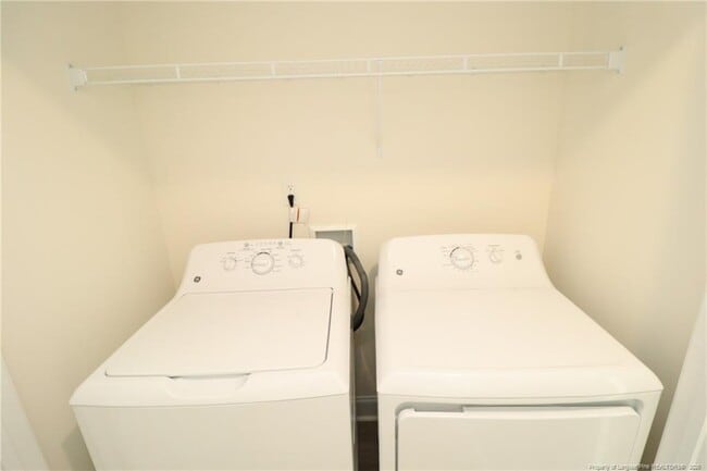 Building Photo - 917 Kensley Grv Ln