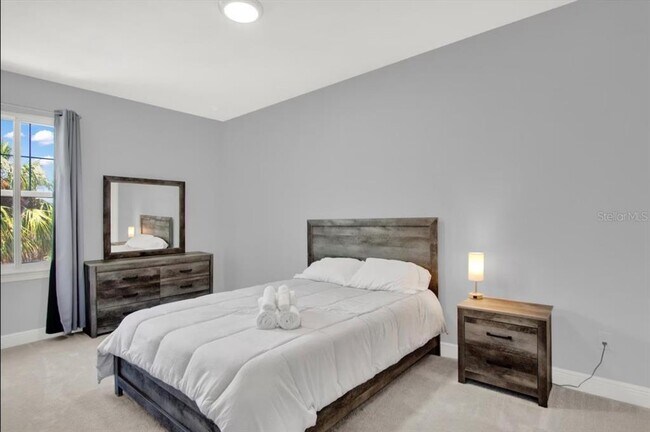 Building Photo - 405 S Westland Ave