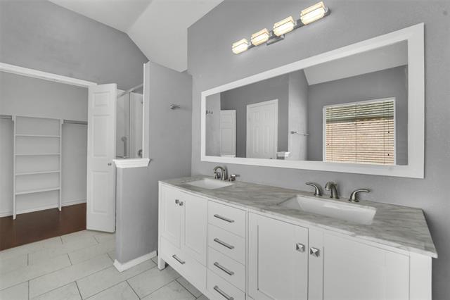 Building Photo - 3116 Glen Canyon Dr