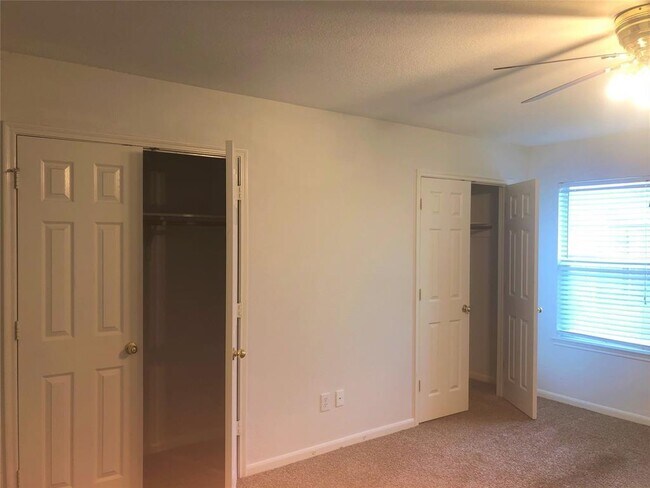 Building Photo - 3742 Granite Springs Ln