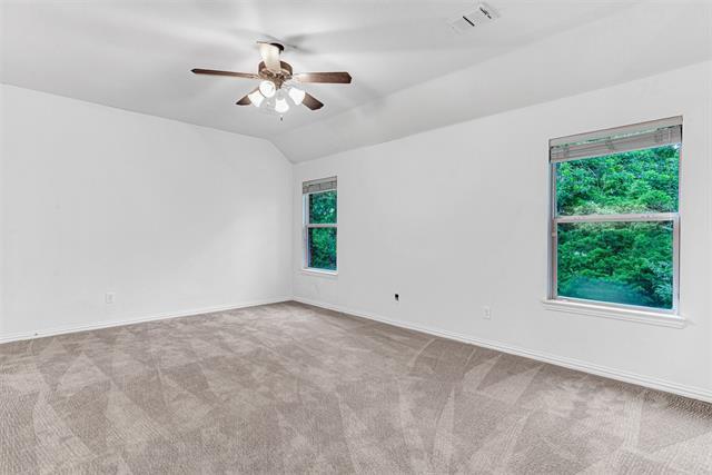 Building Photo - 1600 Templegate Dr