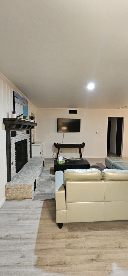 Building Photo - Fully Furnished Home in Putnam Heights + All Appliances